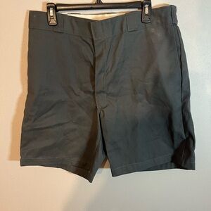 Men’s NWT Dickies Straight Leg Loose Fit Work Shorts Size 34x34